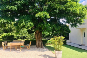 MAGNANERIE LEONY : Maison au calme avec jardin